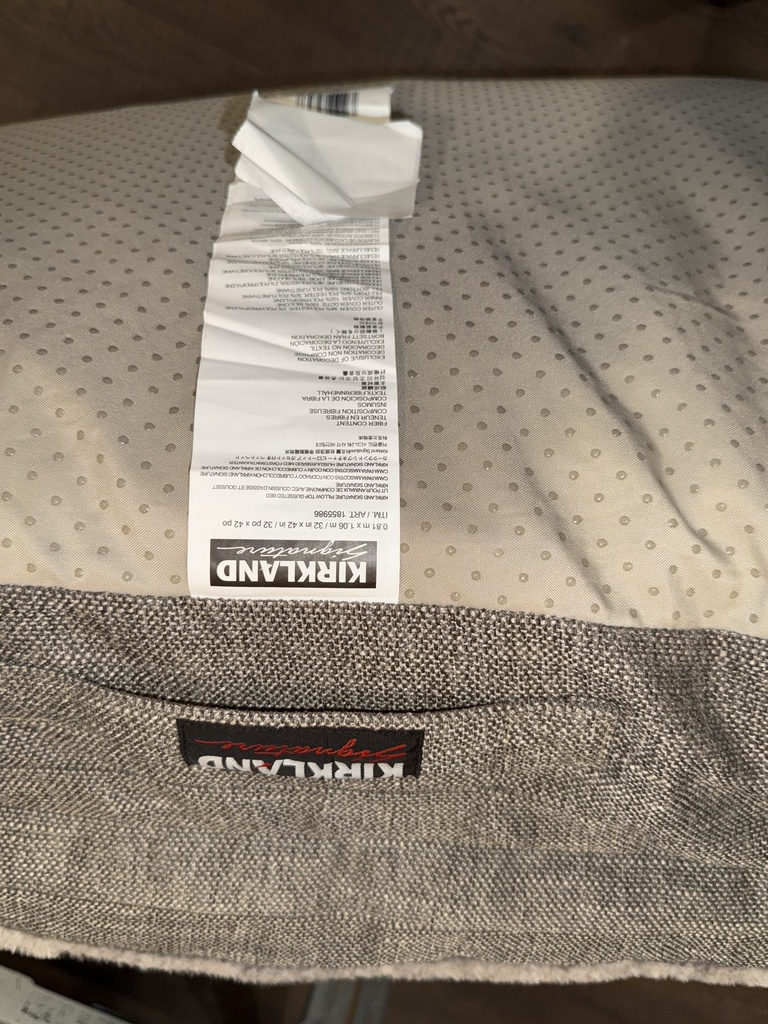 Kirkland label - 32 x 42, ITM 1855986