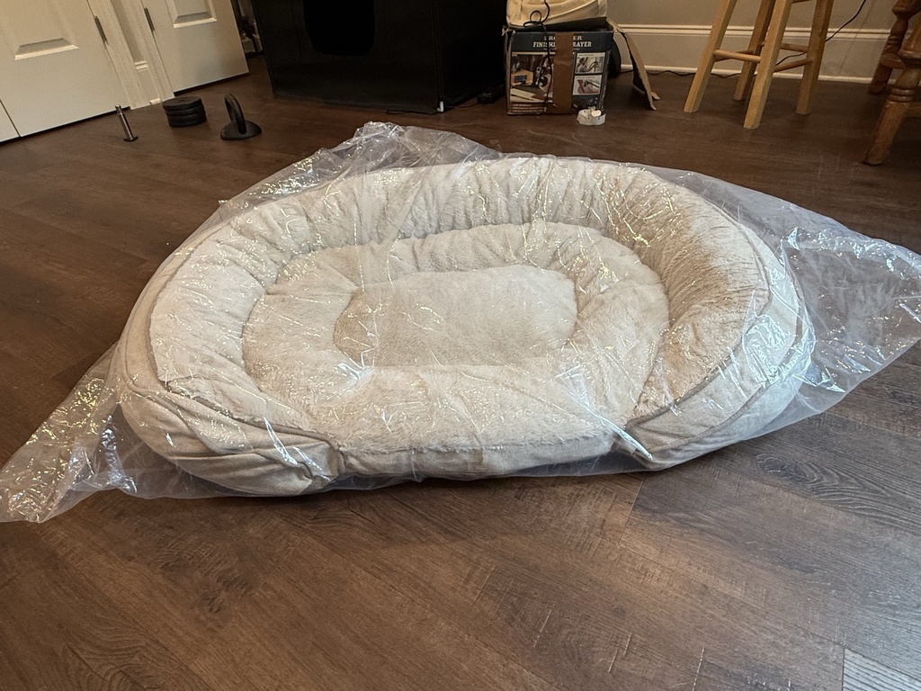 Kirkland Signature Sloped Cuddler Orthopedic Pet Bed 41" x 31"